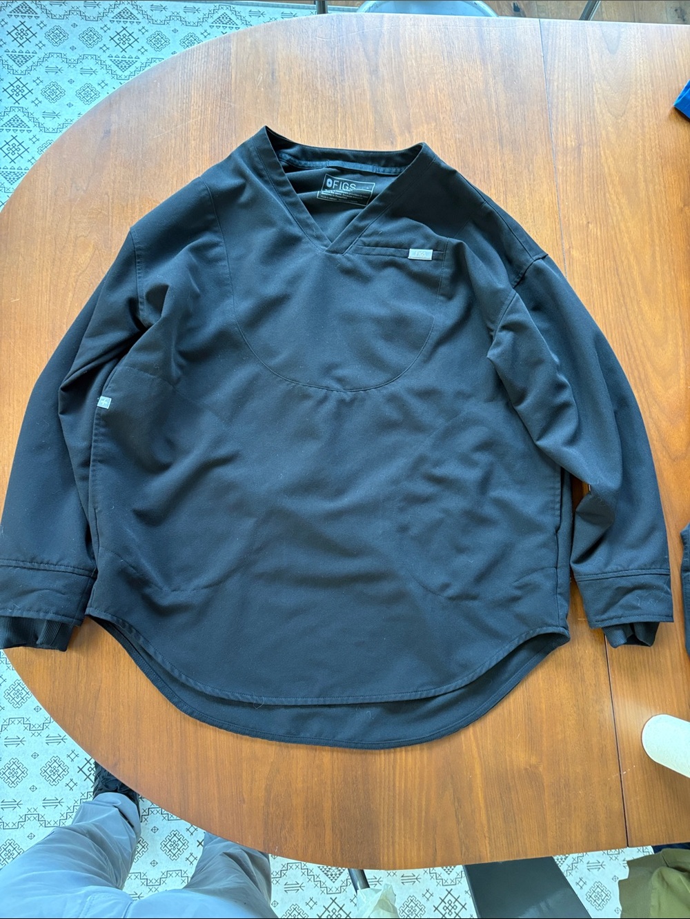 Figs Black V-Neck Long-Sleeve Medical Top